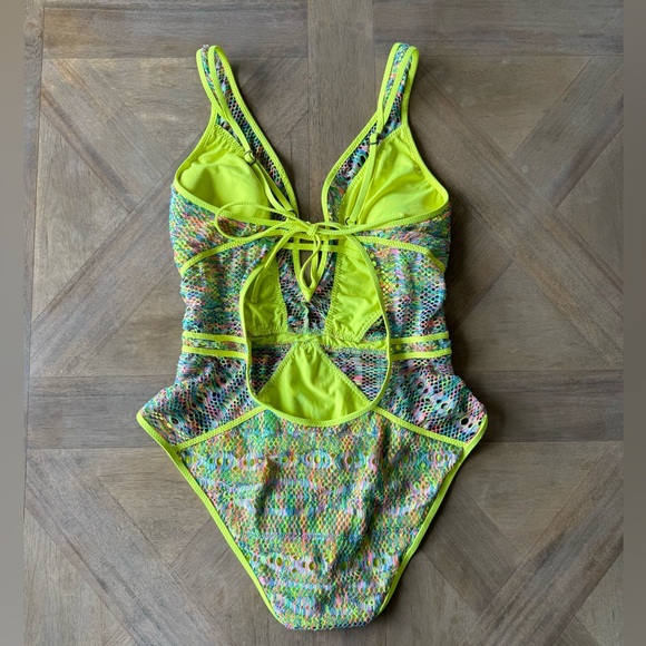 BECCA | Women’s Crochet One Piece Swimsuit Neon Yellow Pink Blue Green Size L - Picture 3 of 6